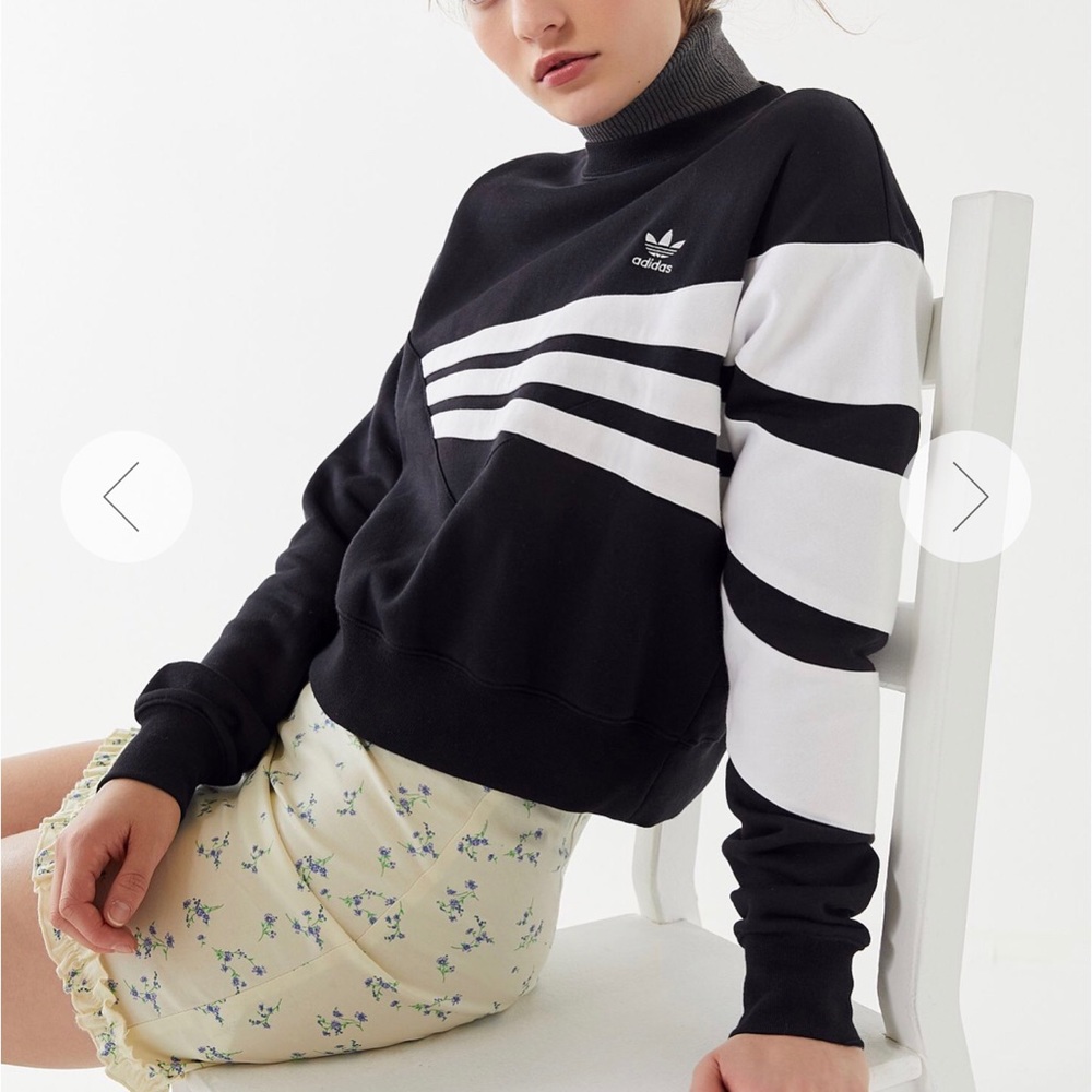 adidas Original 3-Stripe Cropped Sweatshirt